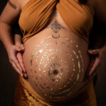 sesion de belly painting con pan de oro en estudio en Madrid